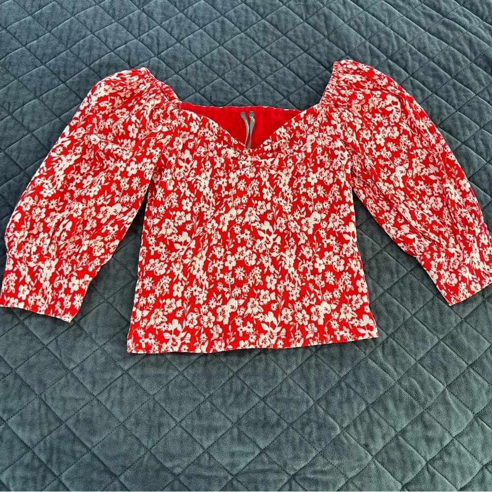 Anthropologie Top Women’s XS Shirt Floral Red Puff Sleeve Blouse B4